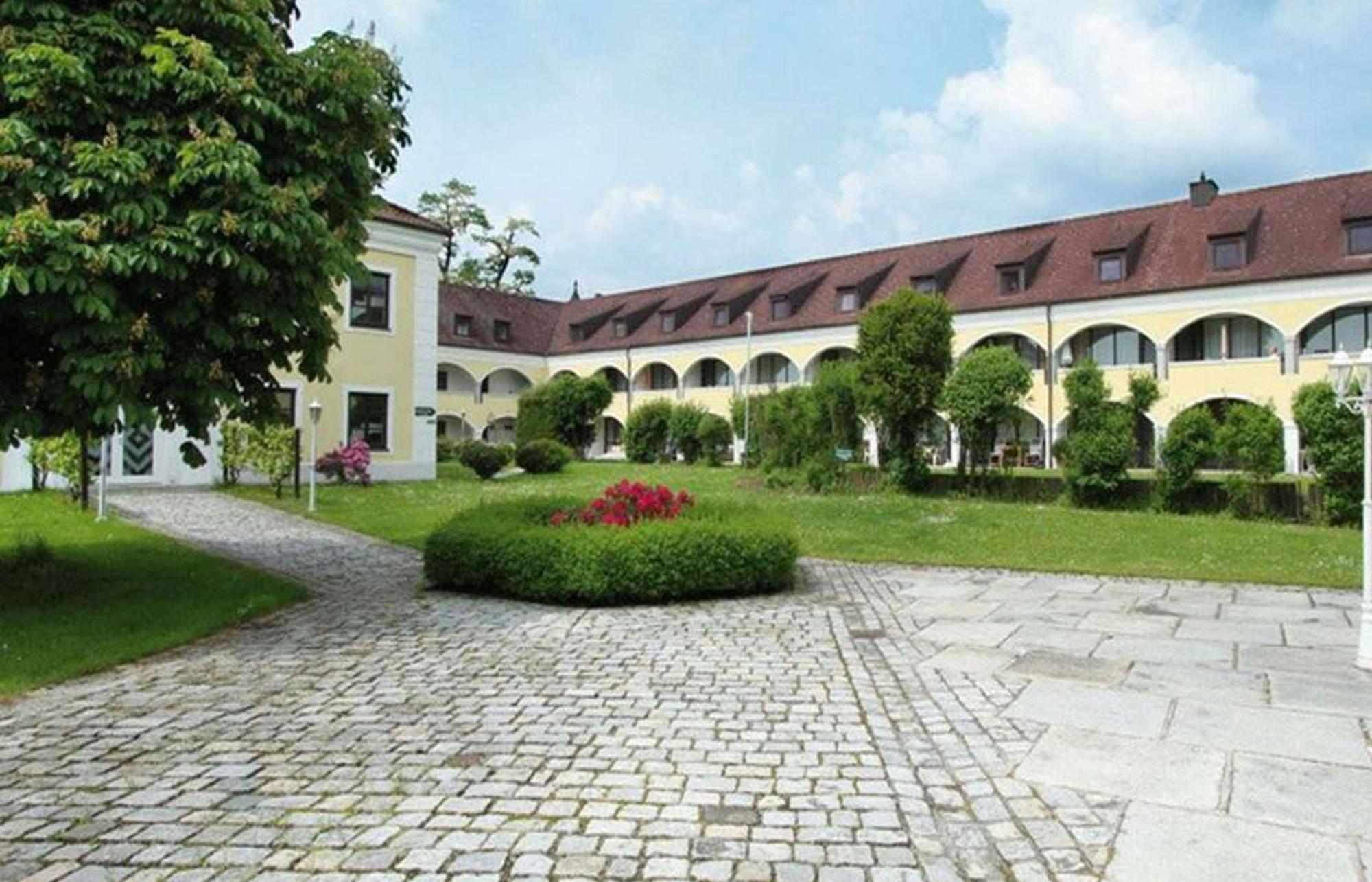 Schloss Kirchham Buitenkant foto